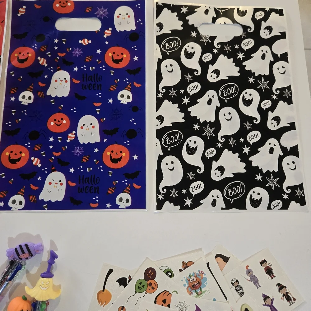 40 Pcs Halloween Themed Grab Bags With Pens, Stickers & Temporary Tattoos Set